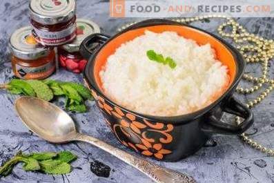 Rice porridge on water in a multicooker