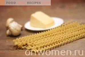 Паста с гъби и сирене в сметанов сос
