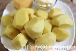 Картофи със сирене във фурната