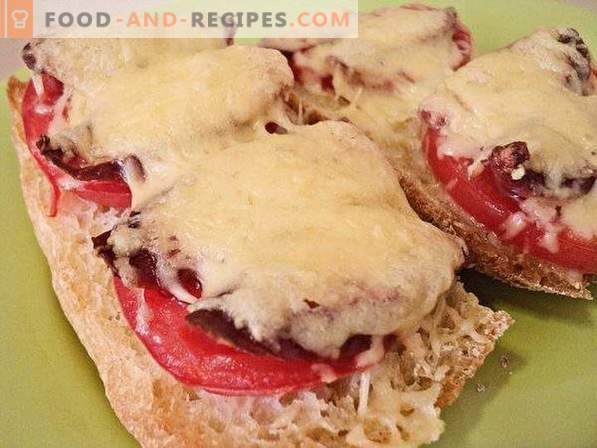 Горещи сандвичи с домати и ловни колбаси