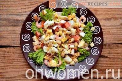 Salada Caesar com camarão